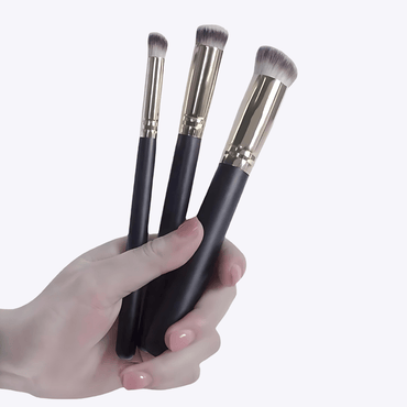 3 Piece Soft Hair Makeup Brush Set โ Foundation, Concealer, and Mask Brushes - Beauty Belliss