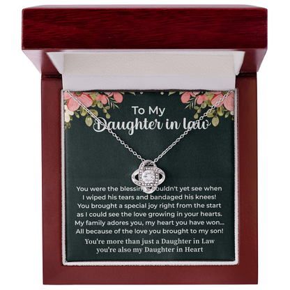 Daughter in Law Gifts Necklace From Mother in Law To My Bonus Daughter in Law Honor Pendant Jewelry with Message Card and Gift Box. Surprise Gift for Daughter in Law. Daughter in Law Gift