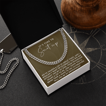 close up of cuban link chain designed as a meaningful best man proposal gift