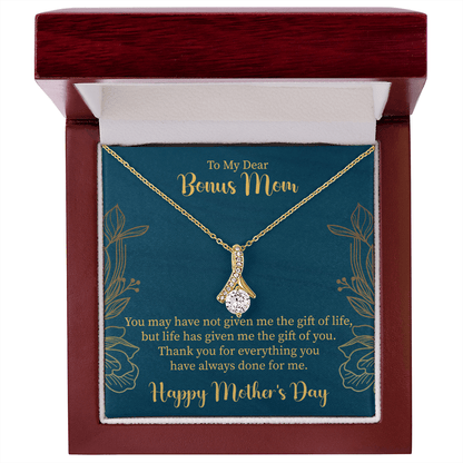 bonus mom necklace with message card
